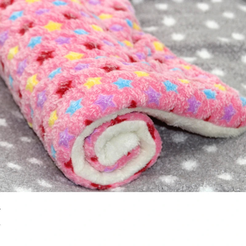 Multi-Model Pet Flannel Winter Sleeping Mat Kennel Mat Blanket Pet Warm Mat Suitable for Large Medium and Small Pets
